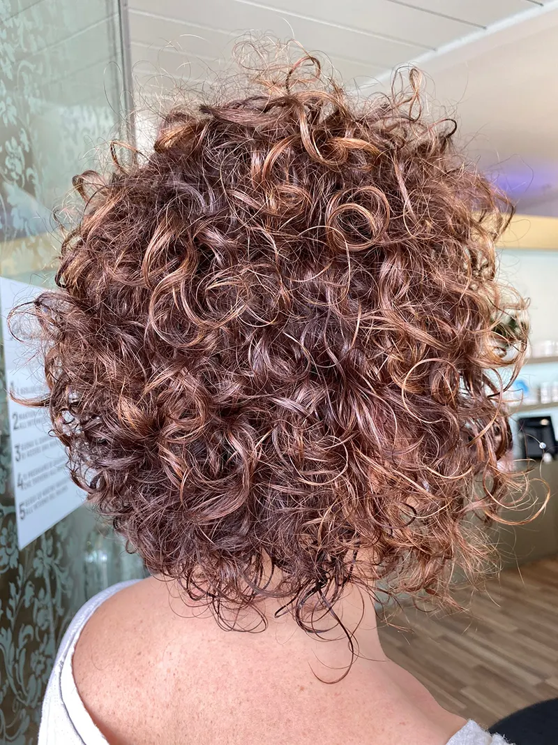 capelli-ricci-salone-donna-piu-7